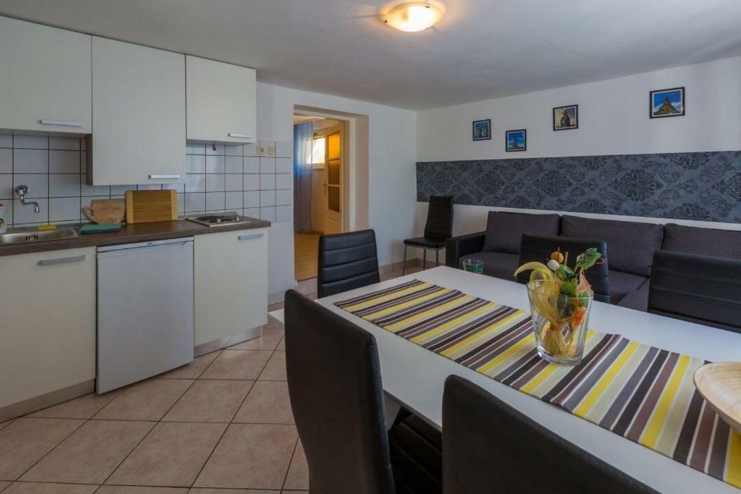 Apartment Dvorska Crikvenica Zewnętrze zdjęcie